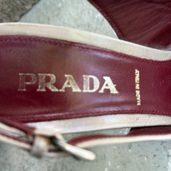 Prada Patent leather platform slingbacks - Picture 7 of 11